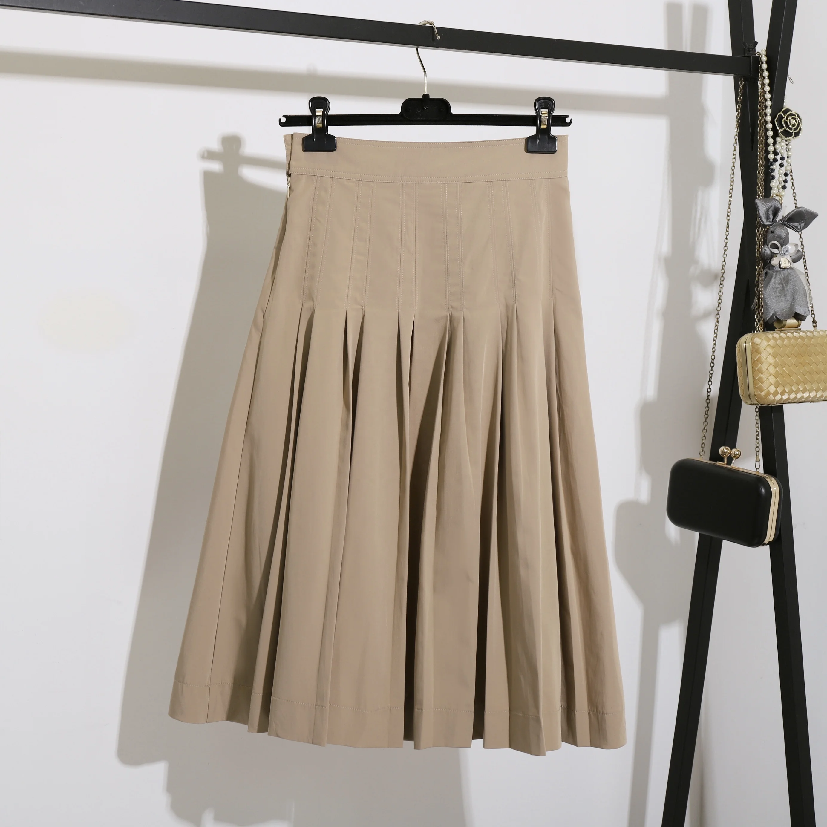 Fashion High Waist Medium Style Plus Size Cotton Polyester Pleated Skirts for Women