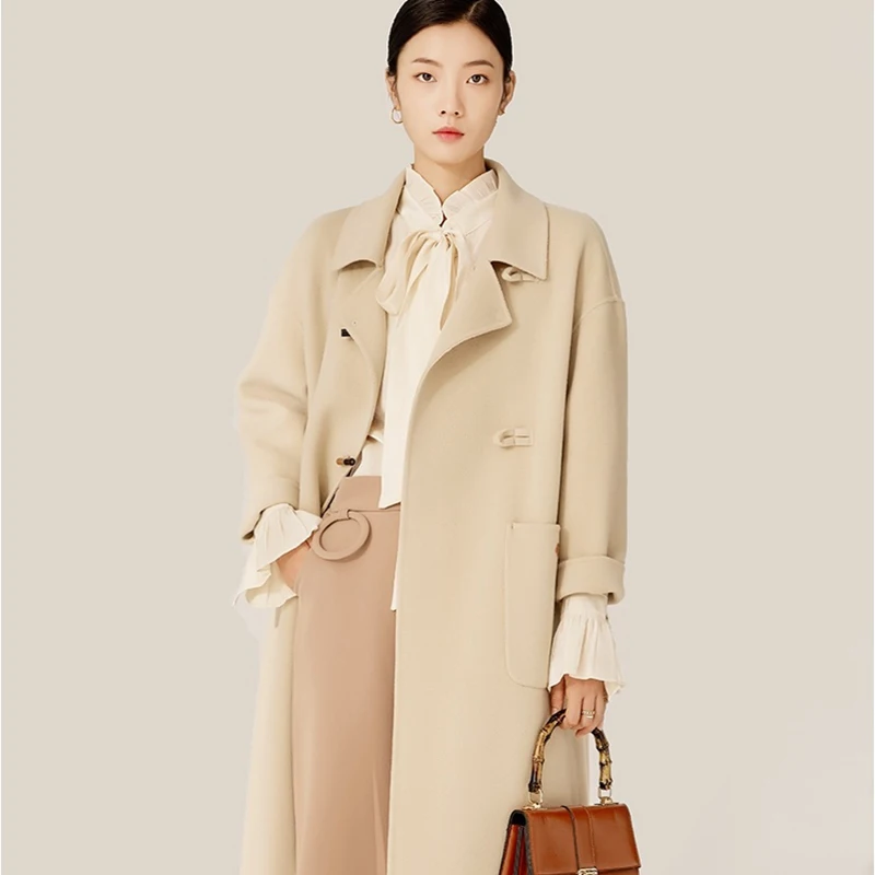 2025 the NewLong Winter Wool Ladies Coat Cow Horn Buckle New Design Europe Casual Commuting Classic Elegant